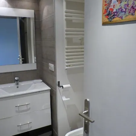 10mm A Pied Des Plages, Olympe Climatise